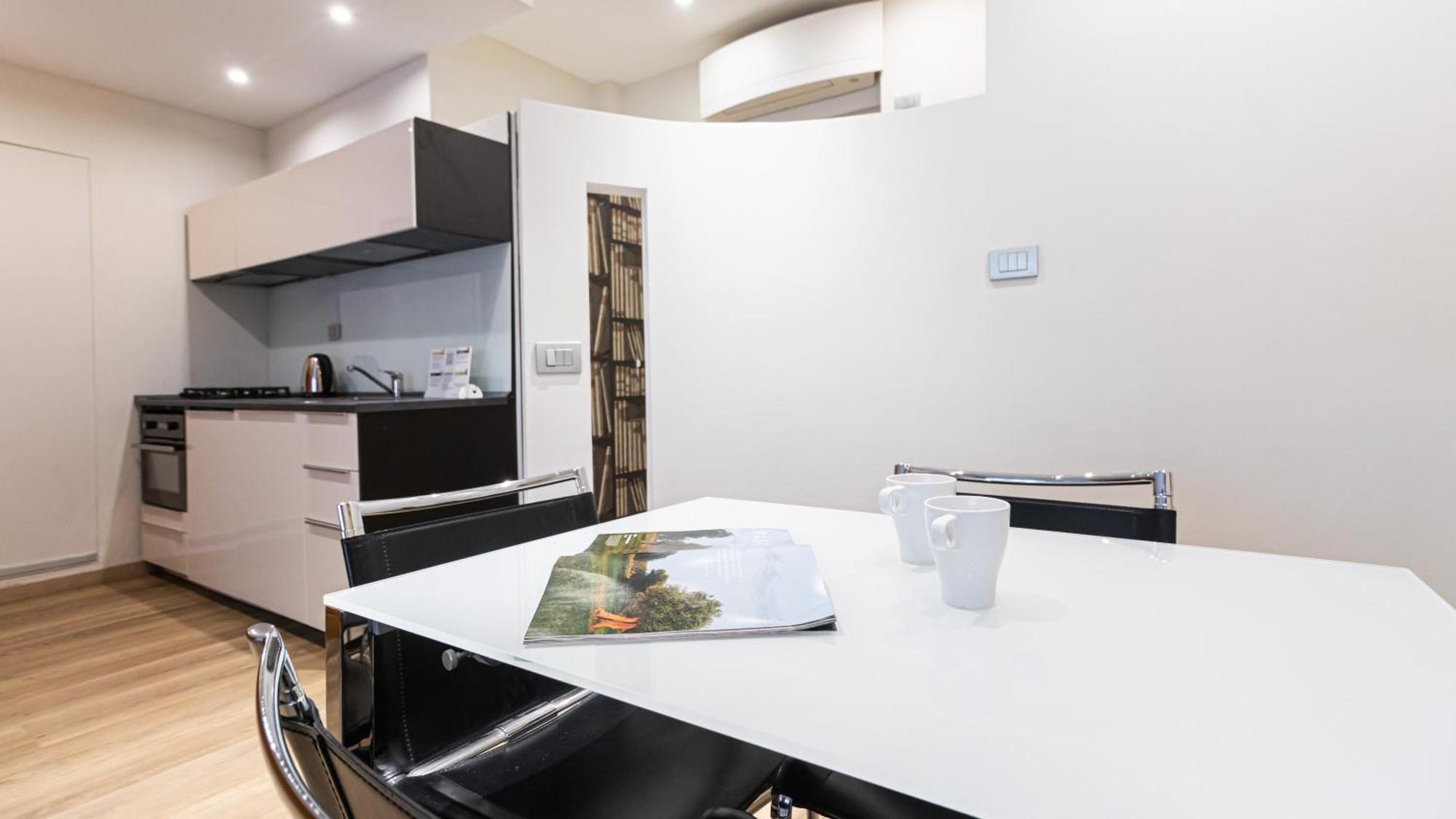 Italianway-Gian Galeazzo Apartment Milan Exterior photo